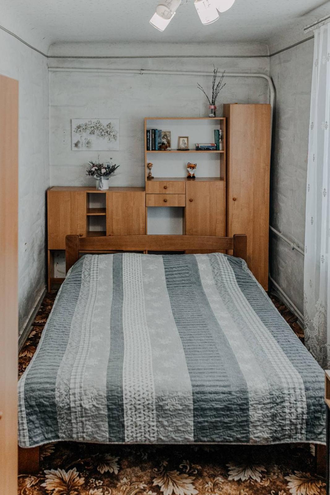 Comfortable Apartments On Hrushevskogo Street Near 16 City Hospital Dnjepropetovsk Buitenkant foto